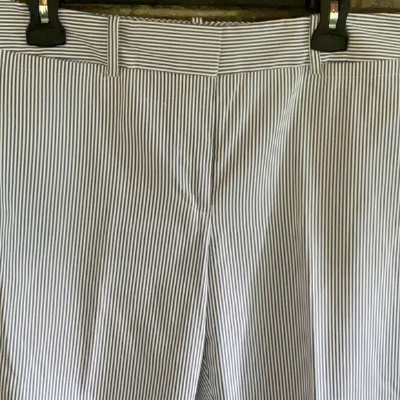 TOMMY HILFIGER white ankle pants with and white stripes size 10 - Picture 5 of 14